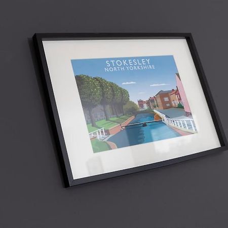 In The Heart Of It! Villa Stokesley Luaran gambar