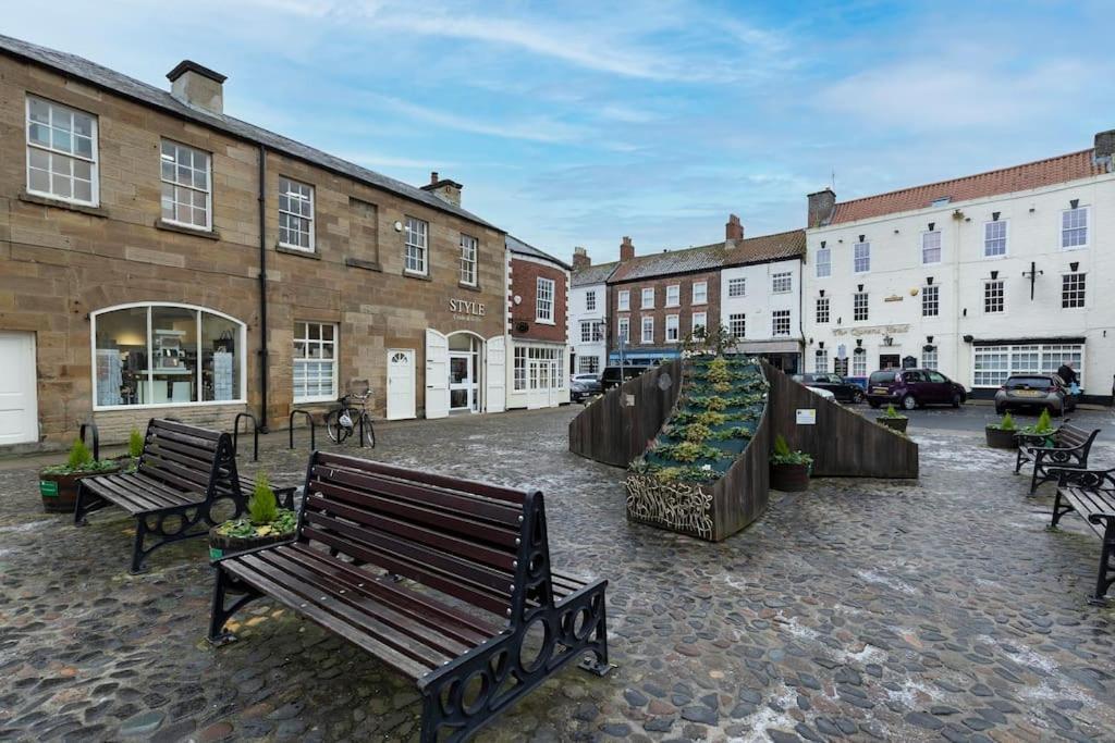 In The Heart Of It! Villa Stokesley Luaran gambar