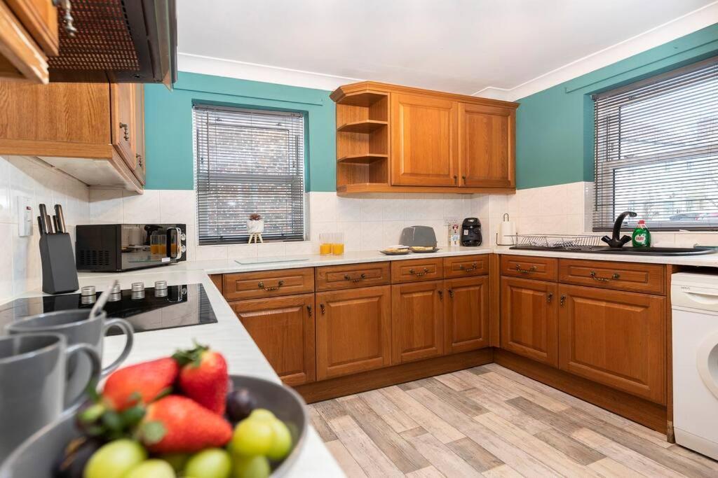 In The Heart Of It! Villa Stokesley Luaran gambar