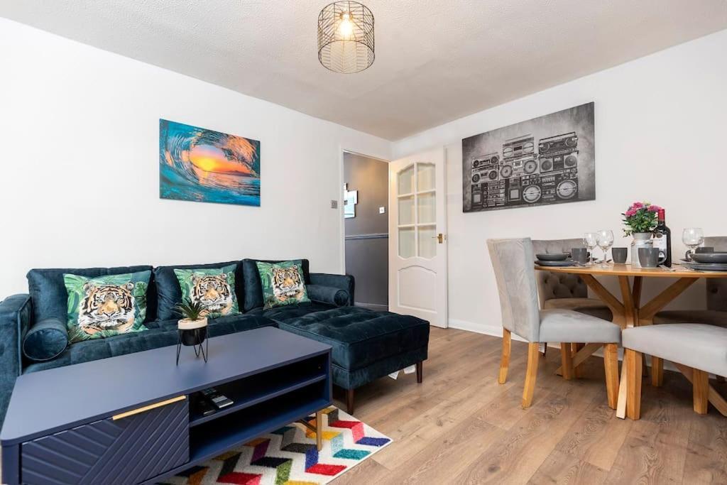 In The Heart Of It! Villa Stokesley Luaran gambar