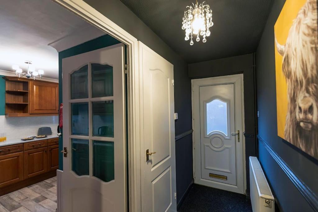 In The Heart Of It! Villa Stokesley Luaran gambar
