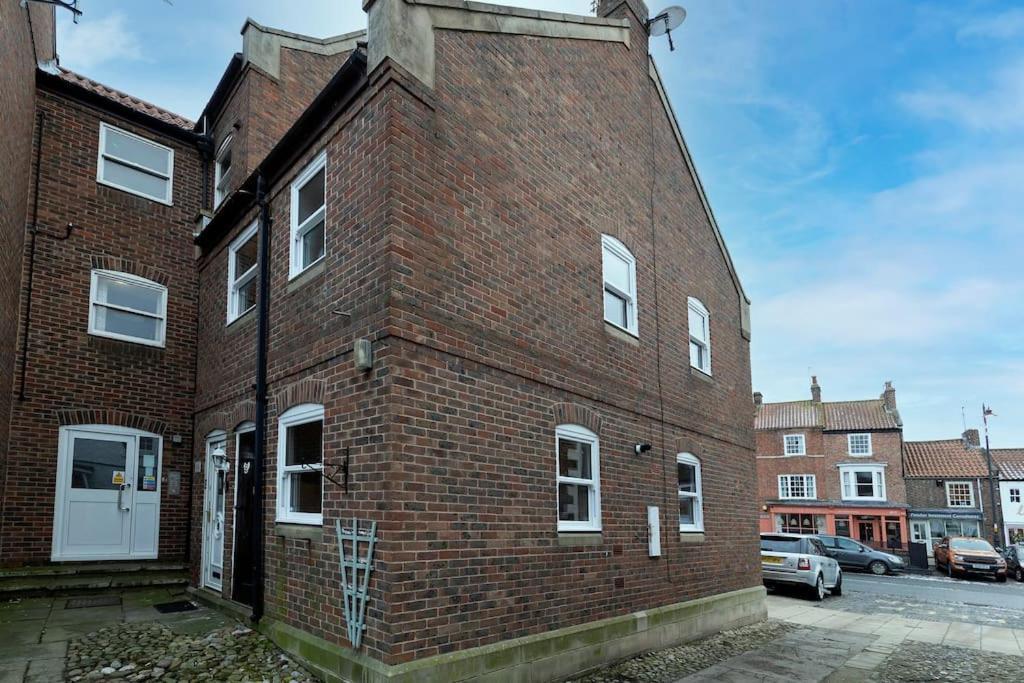 In The Heart Of It! Villa Stokesley Luaran gambar