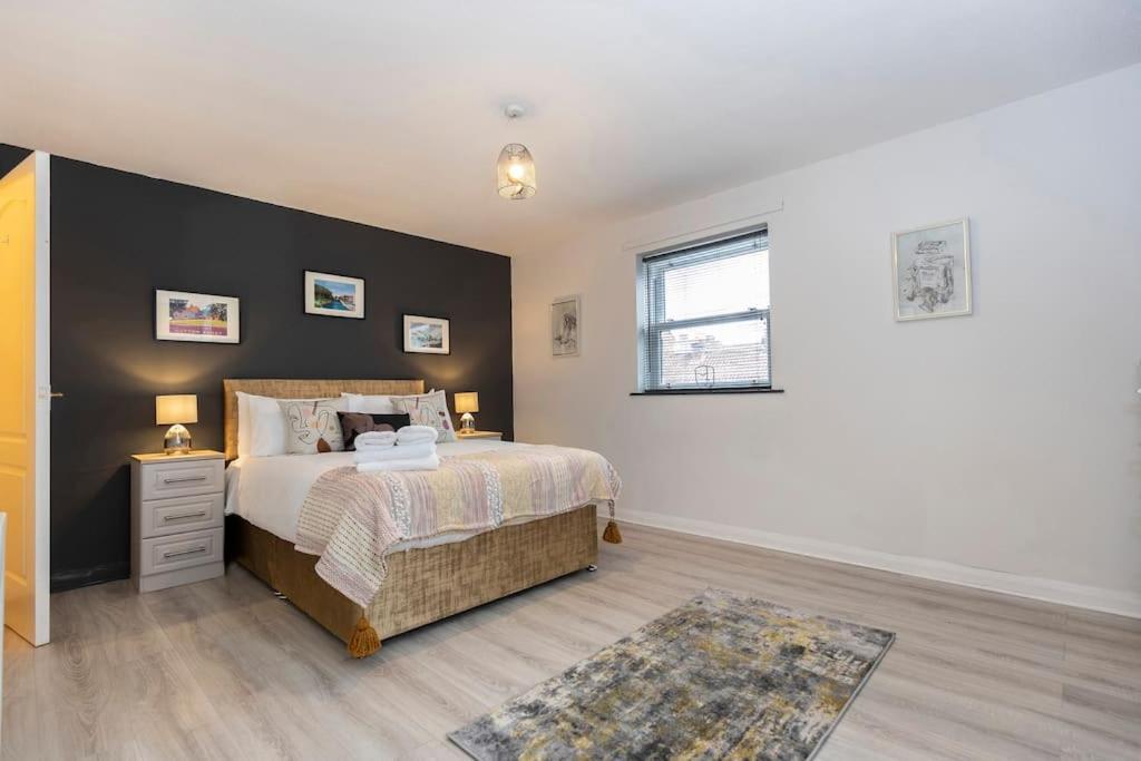 In The Heart Of It! Villa Stokesley Luaran gambar